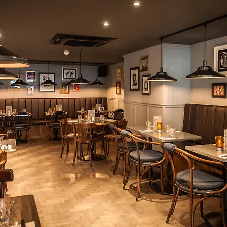 Mercure Brigstow Hotel