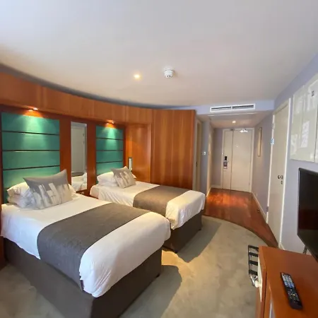 Hotel Mercure Brigstow 4*
