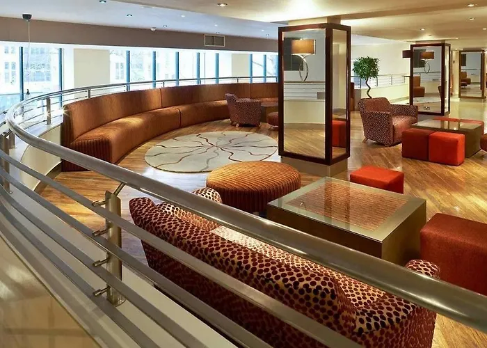 酒店 Mercure Brigstow 4*