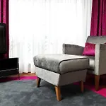 Mercure Brigstow 호텔 4*