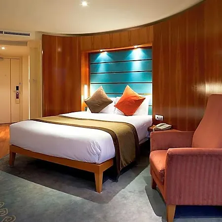 Mercure Brigstow Hotel 4*