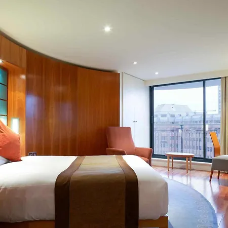 Mercure Brigstow Hotel