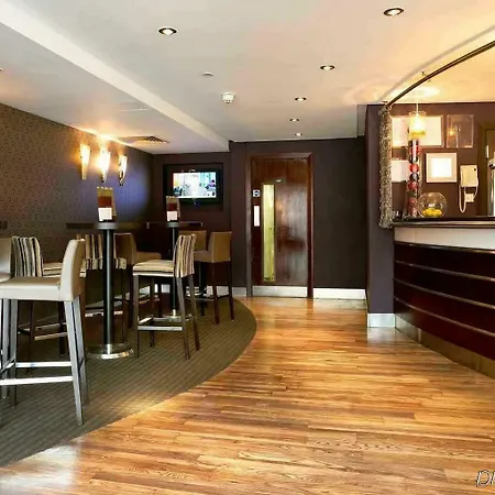 Szálloda Mercure Brigstow