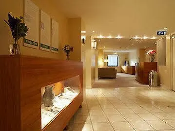 Mercure Brigstow Szálloda 4*