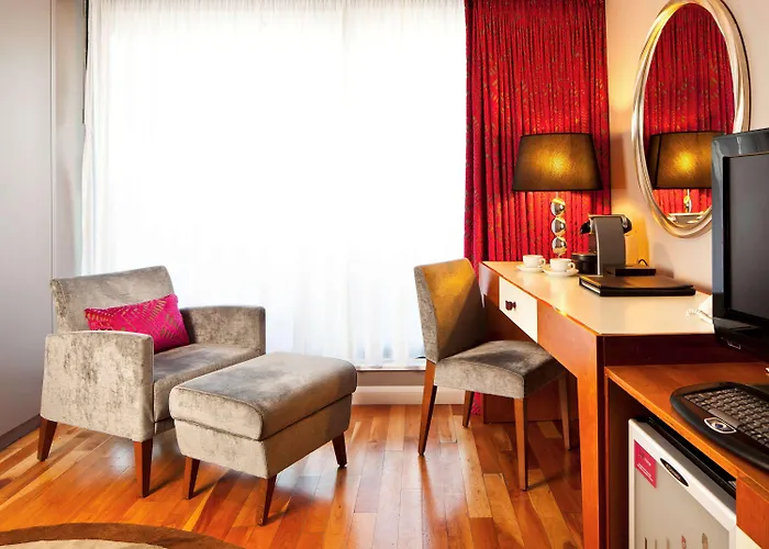 Mercure Brigstow 4* Бристоль