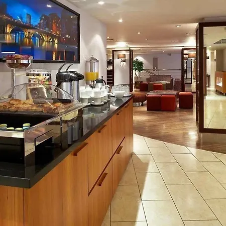 Szálloda Mercure Brigstow